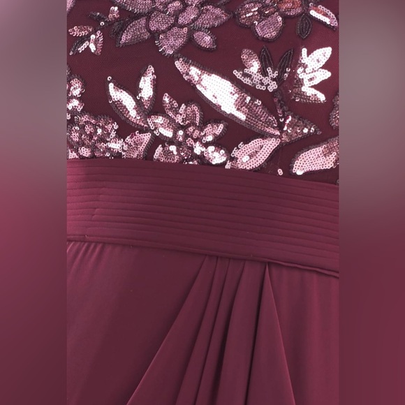 JS Collections Tessa Boat Neck Column Gown NWT Size 8 - Picture 5 of 9